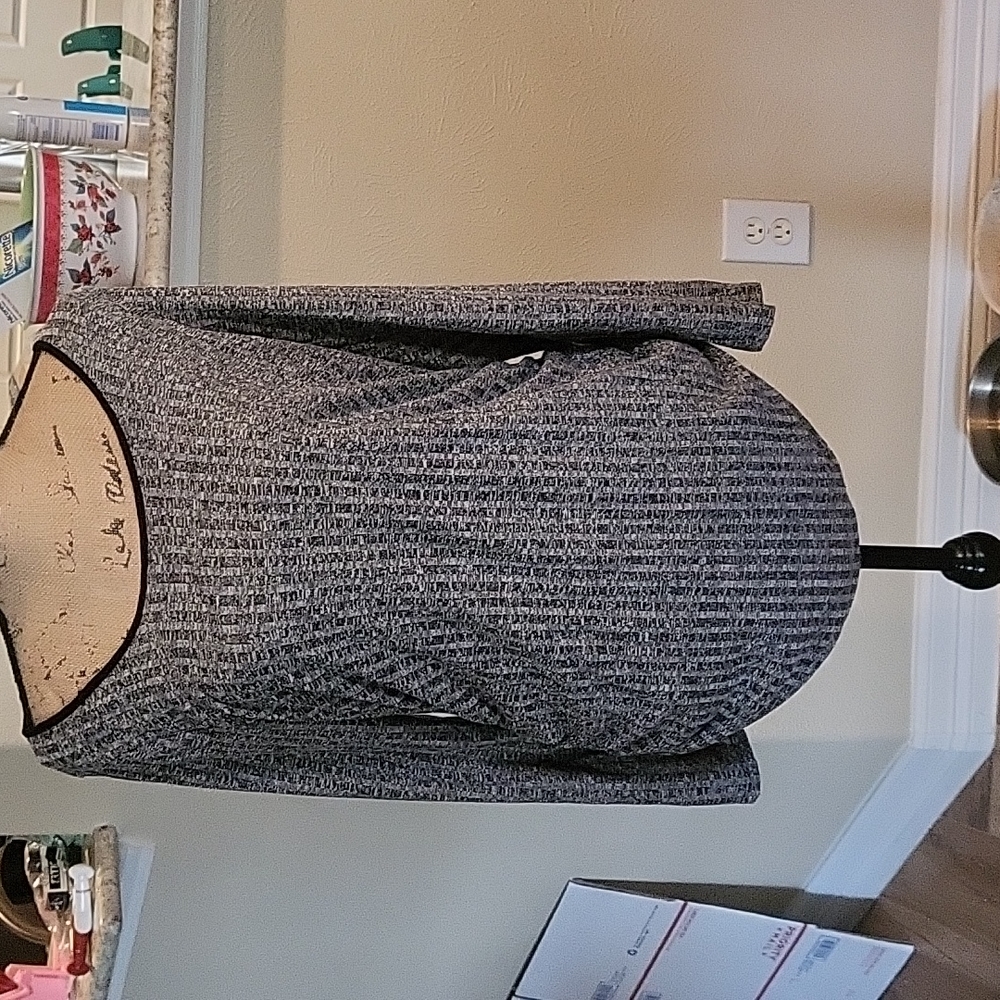 Belly by Design Women's maternity top size XL